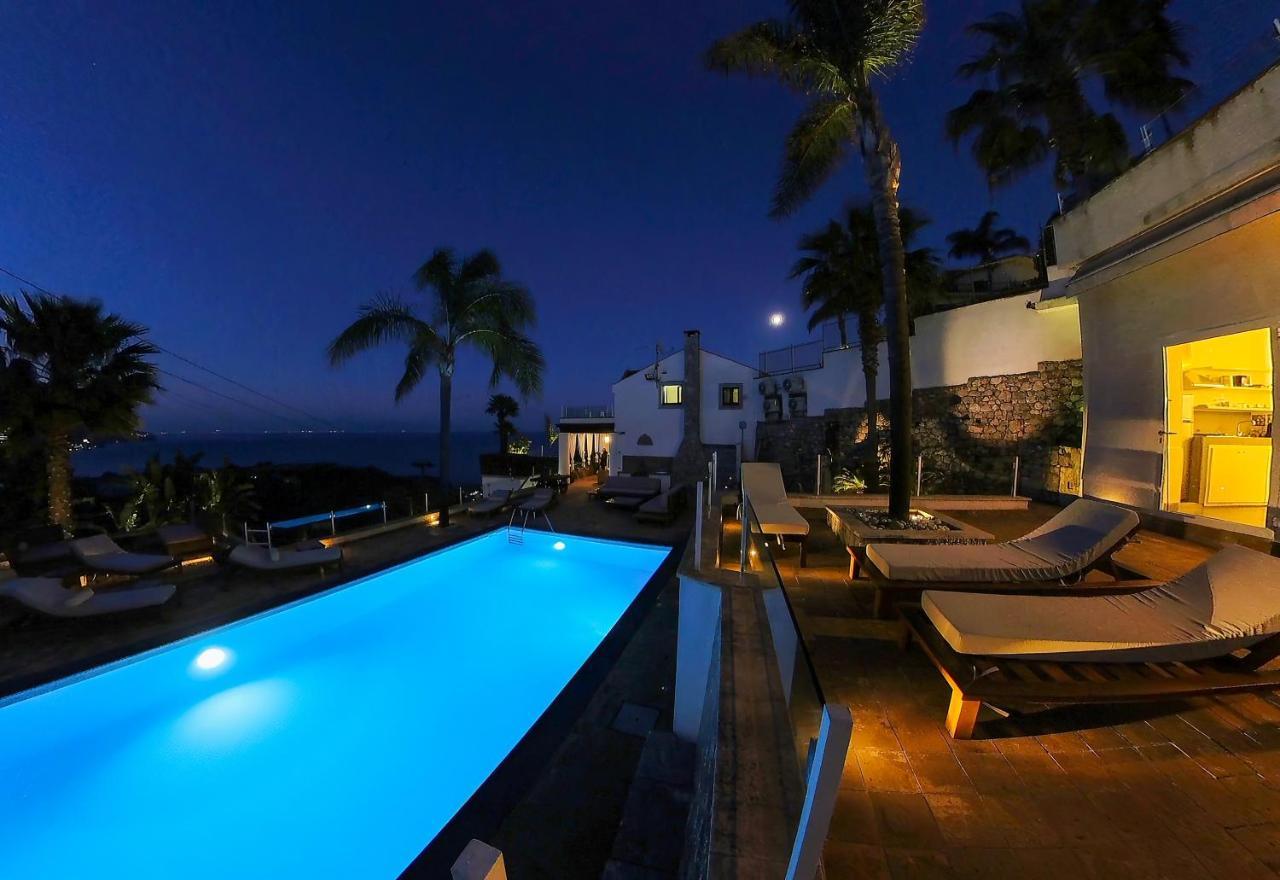 Luxury Taorum Villa With Spectacular Sea Views In Таорміна Екстер'єр фото