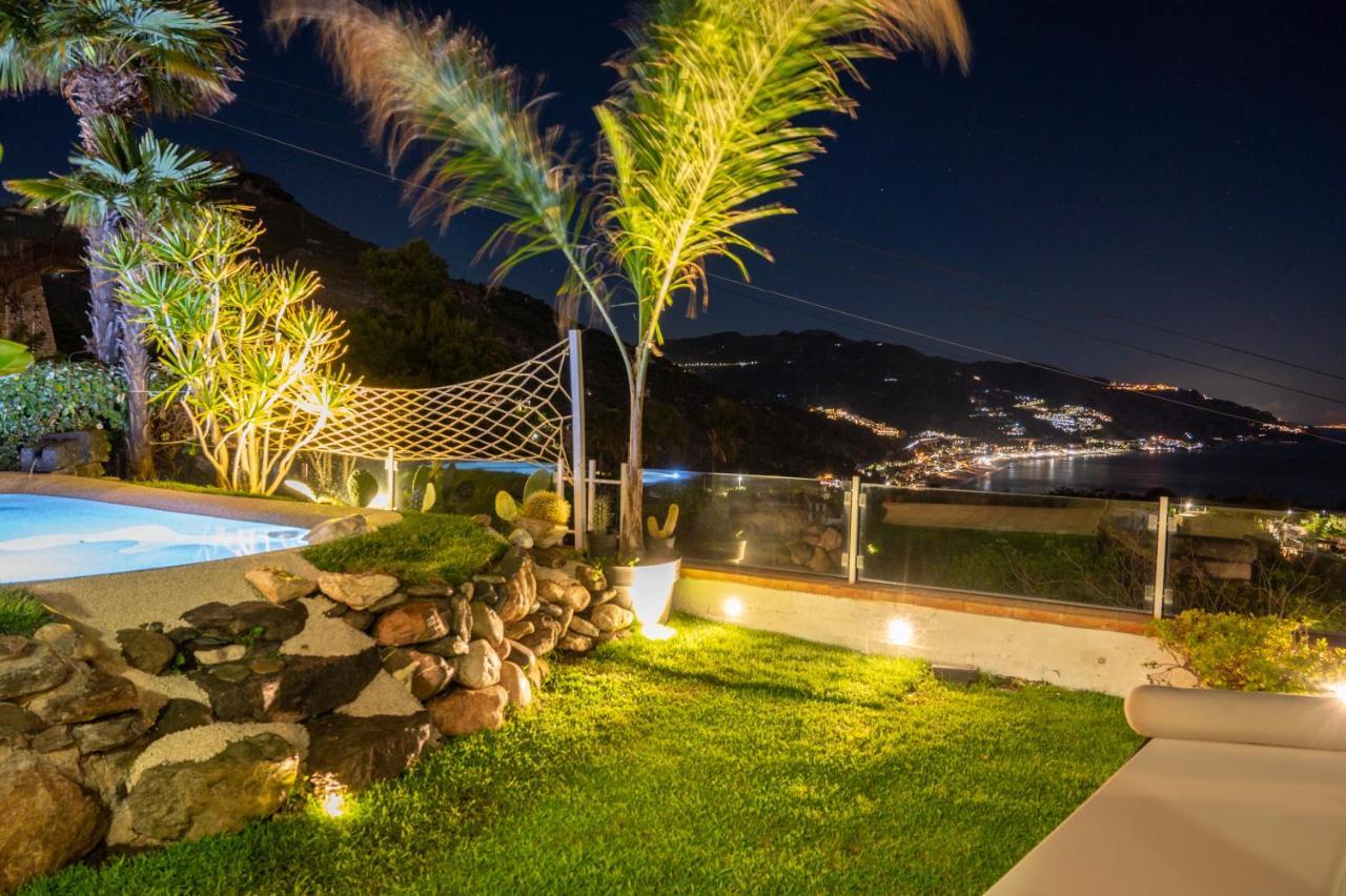 Luxury Taorum Villa With Spectacular Sea Views In Таорміна Екстер'єр фото