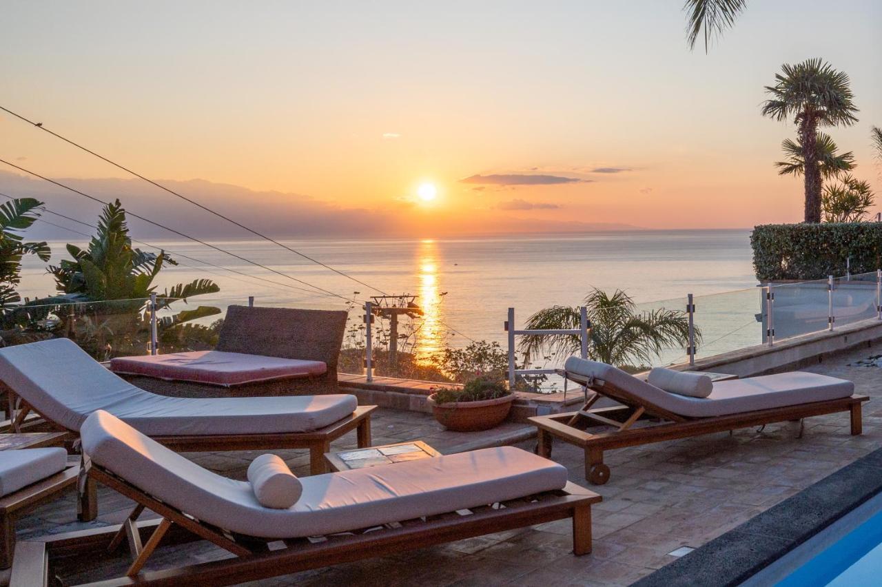 Luxury Taorum Villa With Spectacular Sea Views In Таорміна Екстер'єр фото