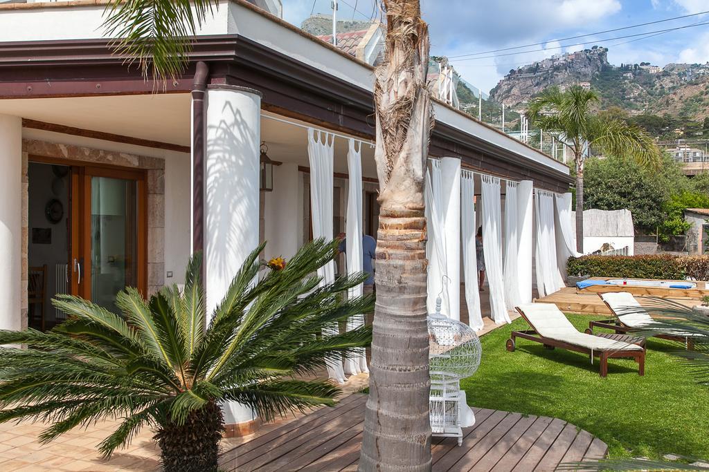Luxury Taorum Villa With Spectacular Sea Views In Таорміна Екстер'єр фото