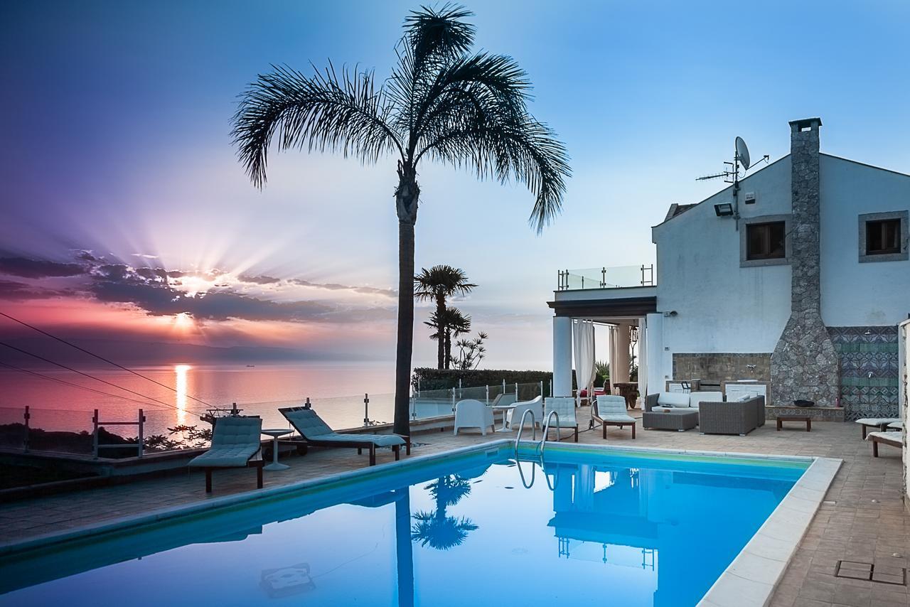 Luxury Taorum Villa With Spectacular Sea Views In Таорміна Екстер'єр фото