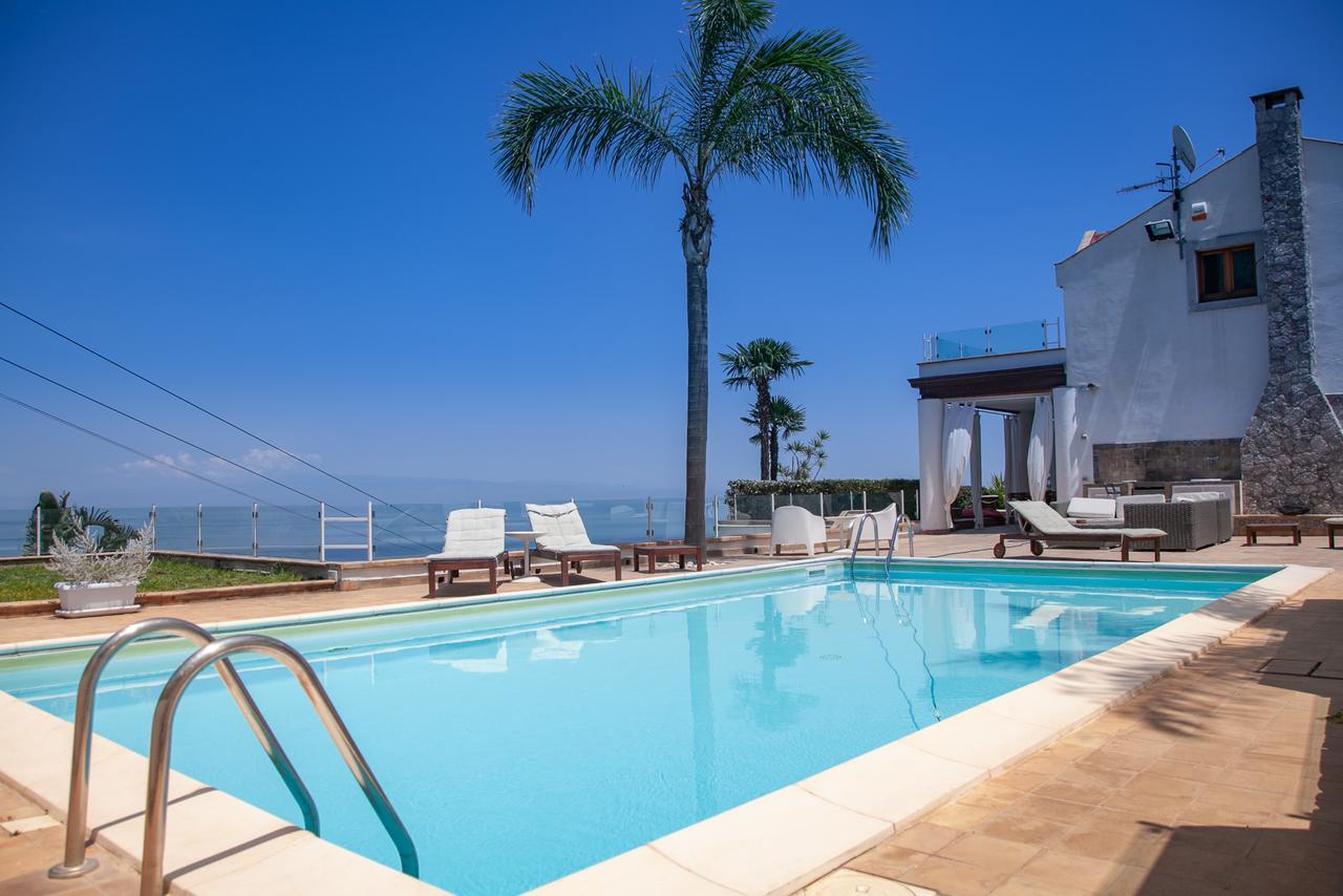 Luxury Taorum Villa With Spectacular Sea Views In Таорміна Екстер'єр фото