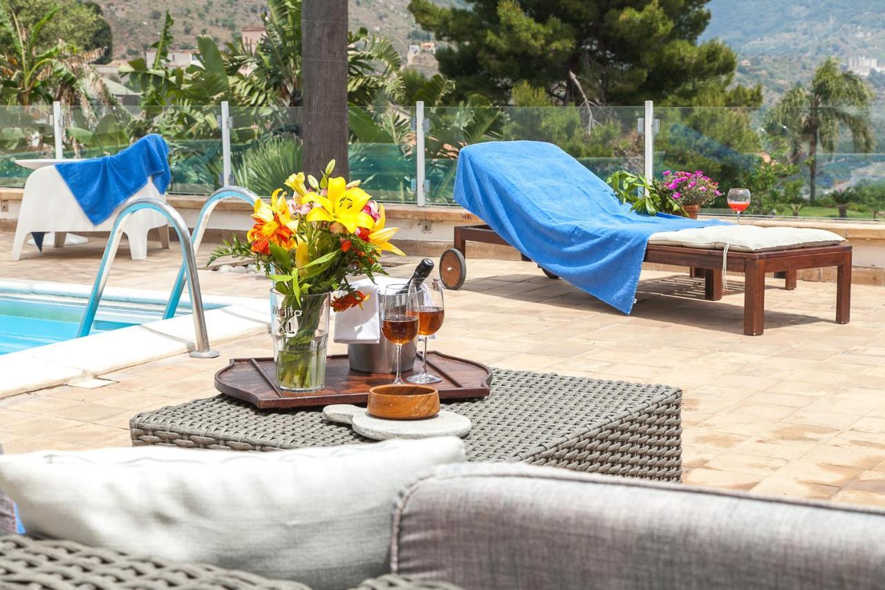Luxury Taorum Villa With Spectacular Sea Views In Таорміна Екстер'єр фото